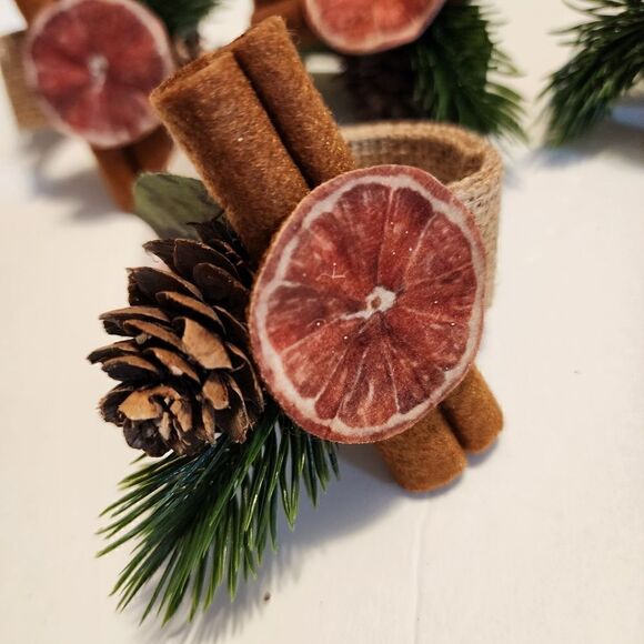 Celebrate it Set of Four Fall / Winter Napkins Holders NWT - Picture 2 of 6